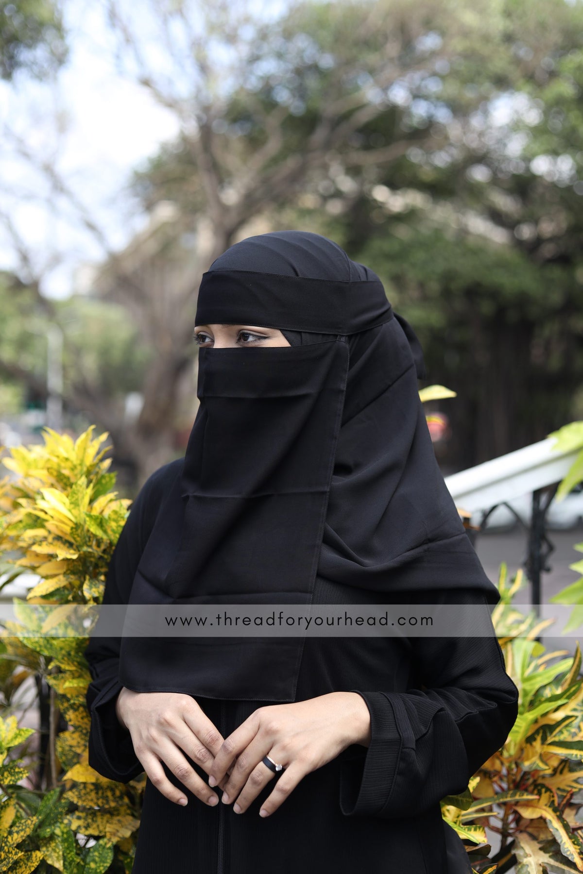 BLACK SAUDI NAQAB - TIE BACK