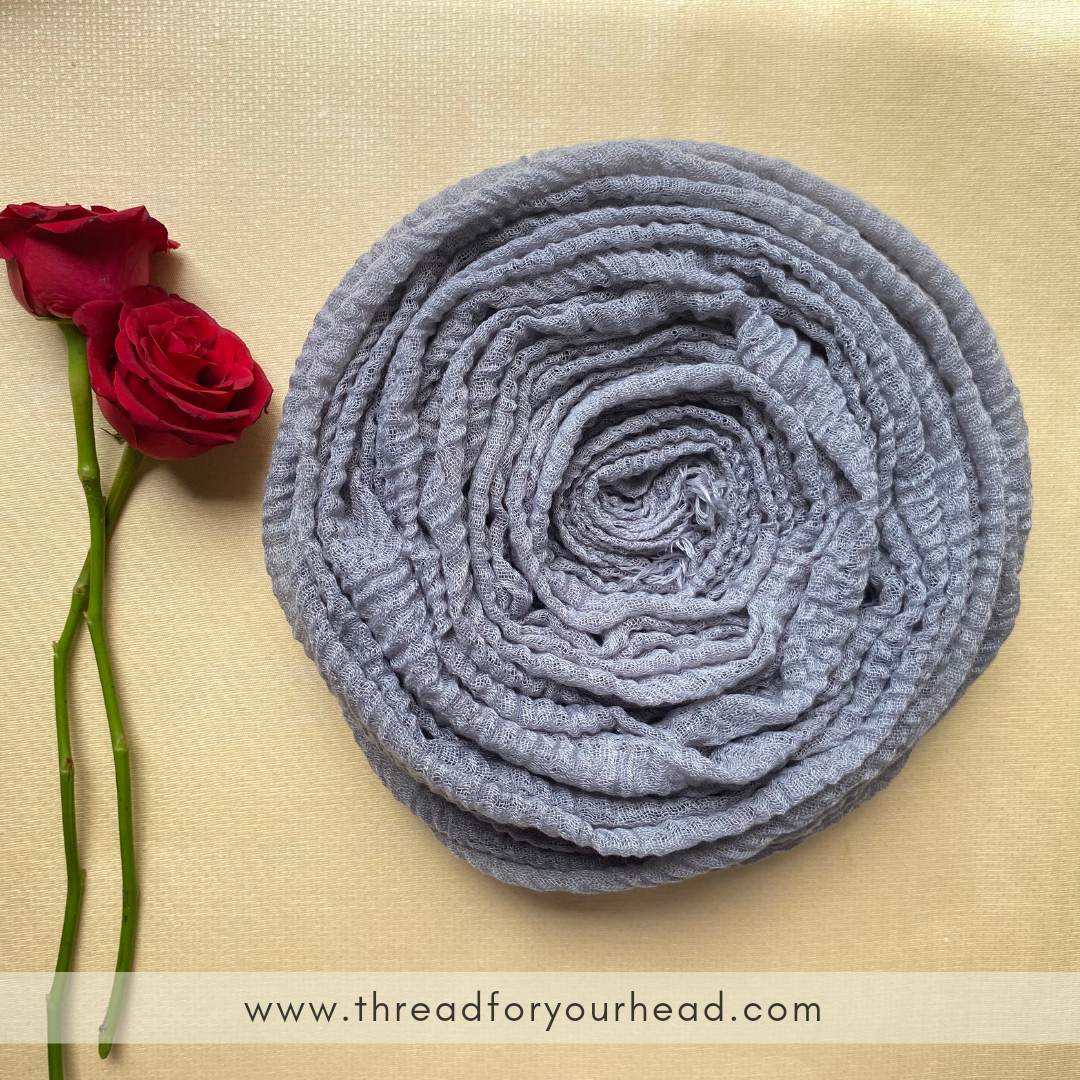 Crinkled cotton hijab- star light
