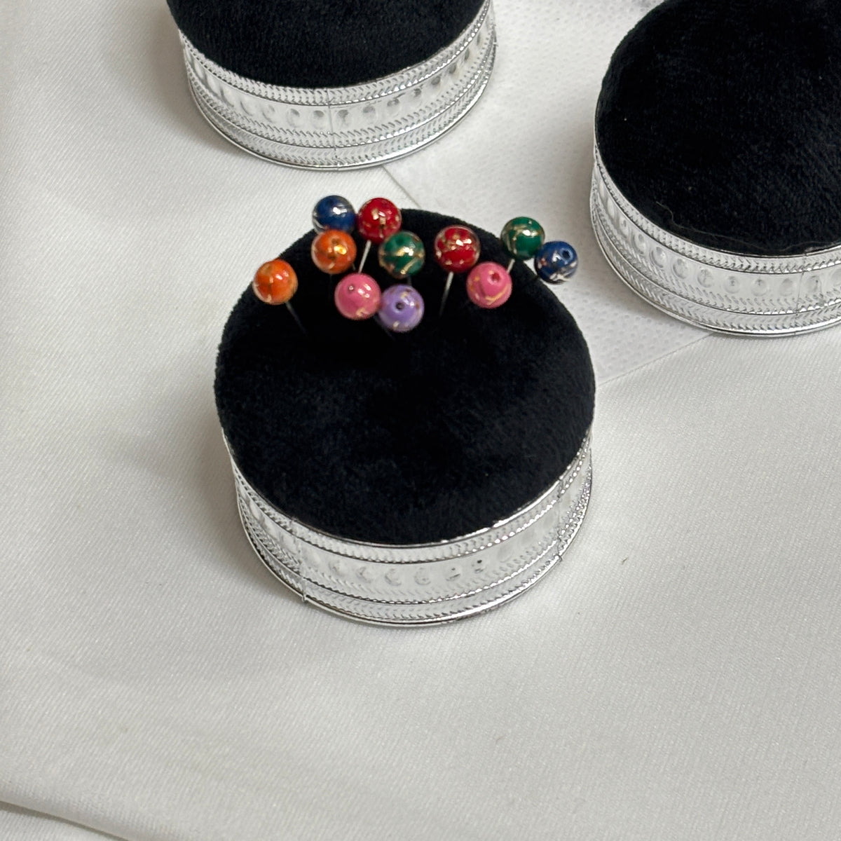 Small pin cushion - Black