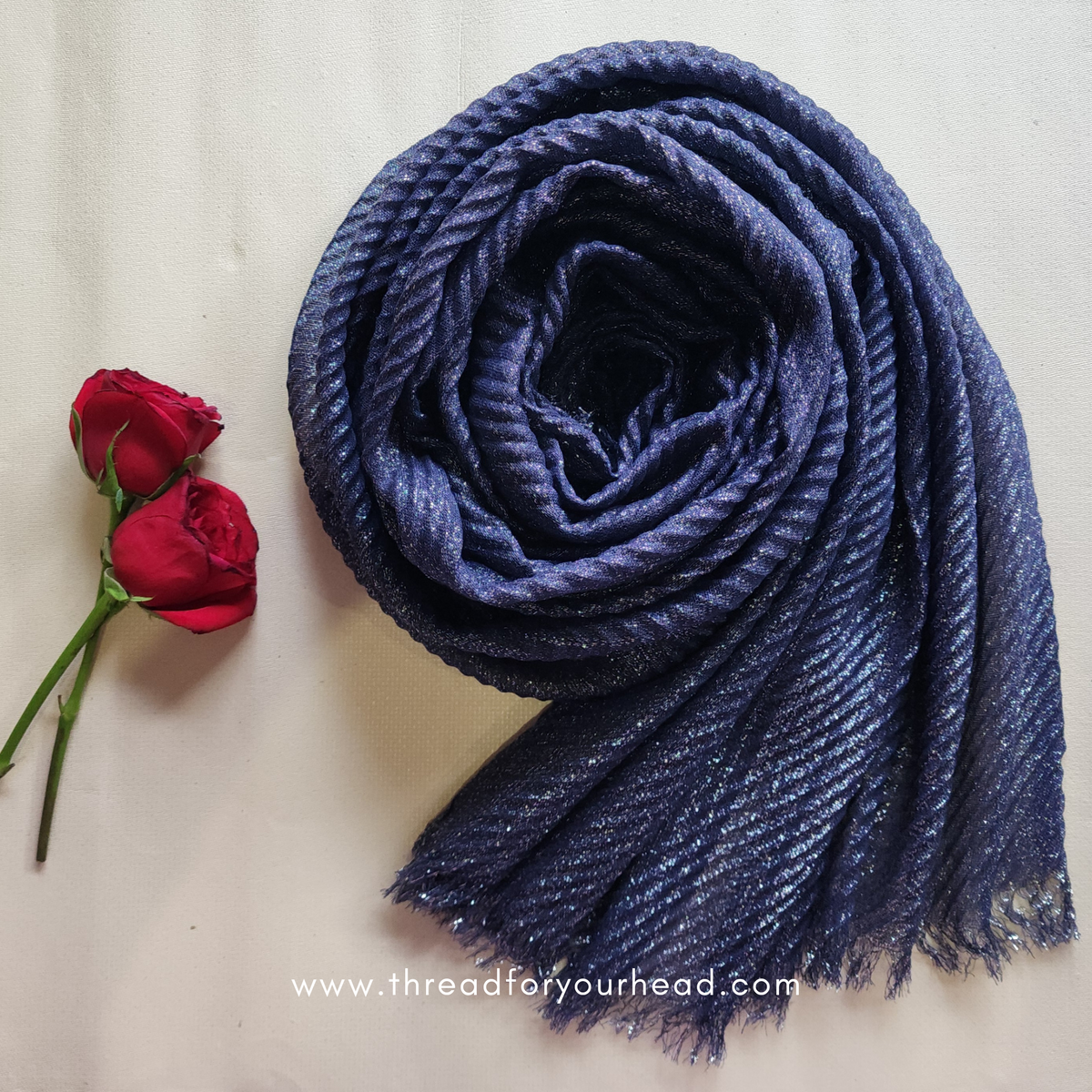 navy- Pleated shimmer