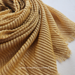 Gold- pleated shimmer