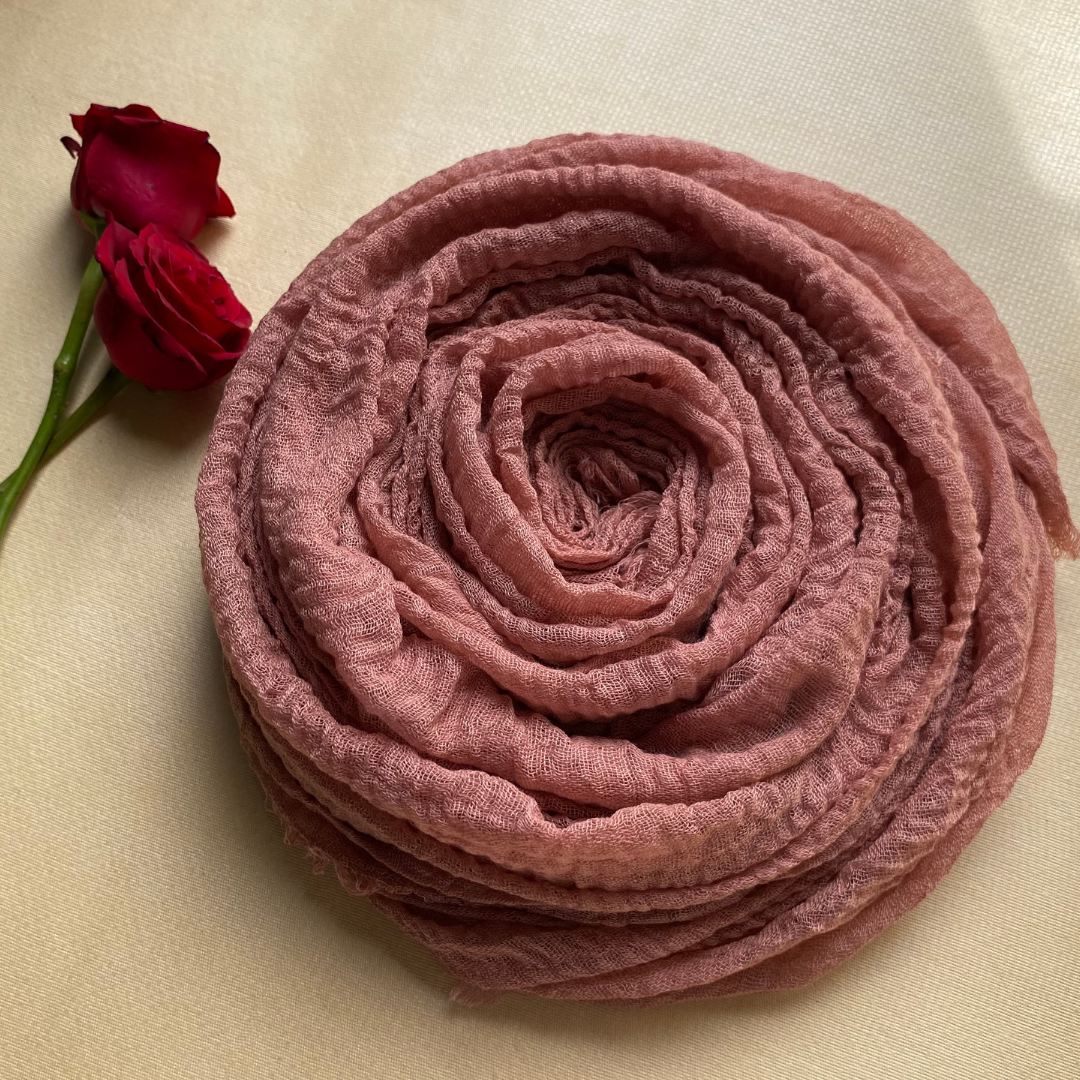 Crinkled cotton hijab- coral