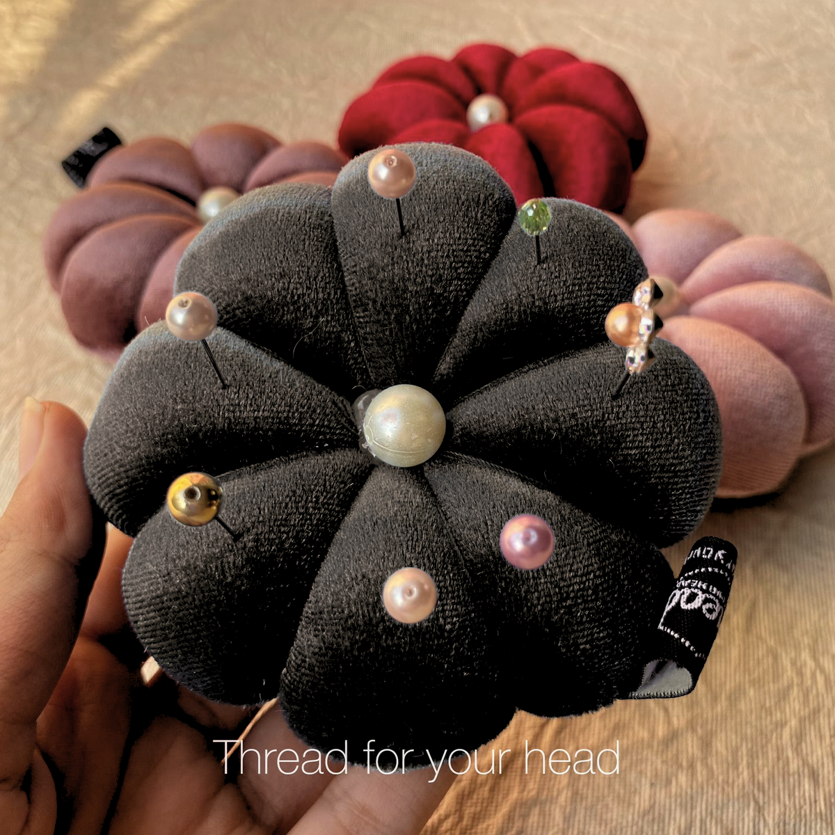 Black - Pin cushion