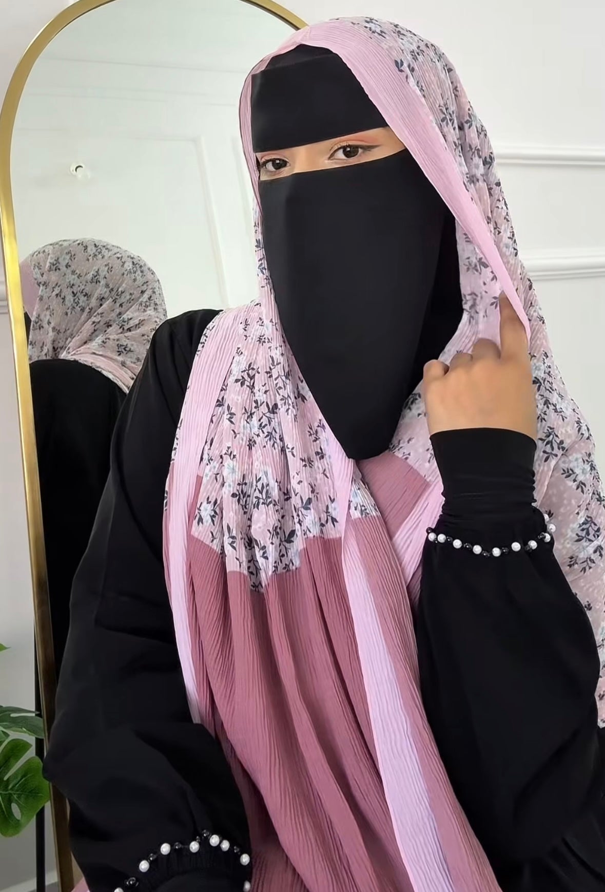 Baby pink - Floral pleated georgette