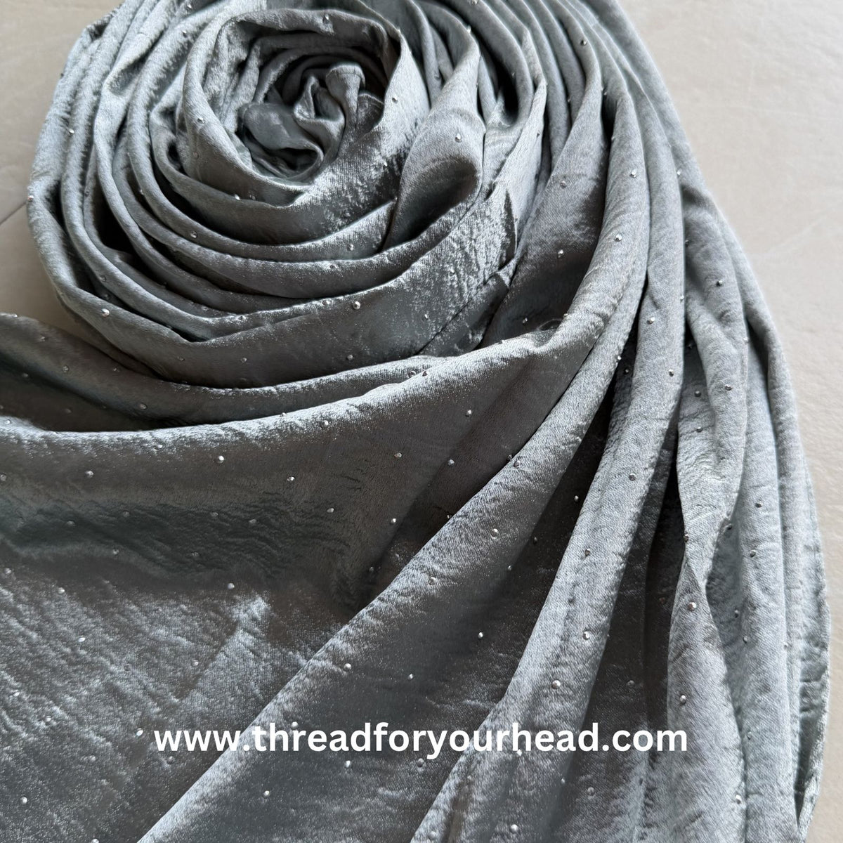 Earthy Grey - bubble satin diamond
