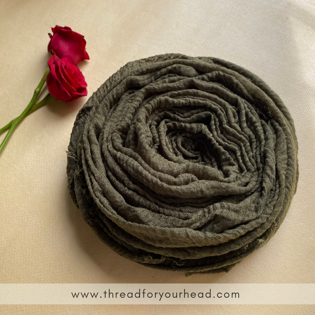 Crinkled cotton hijab- olive green