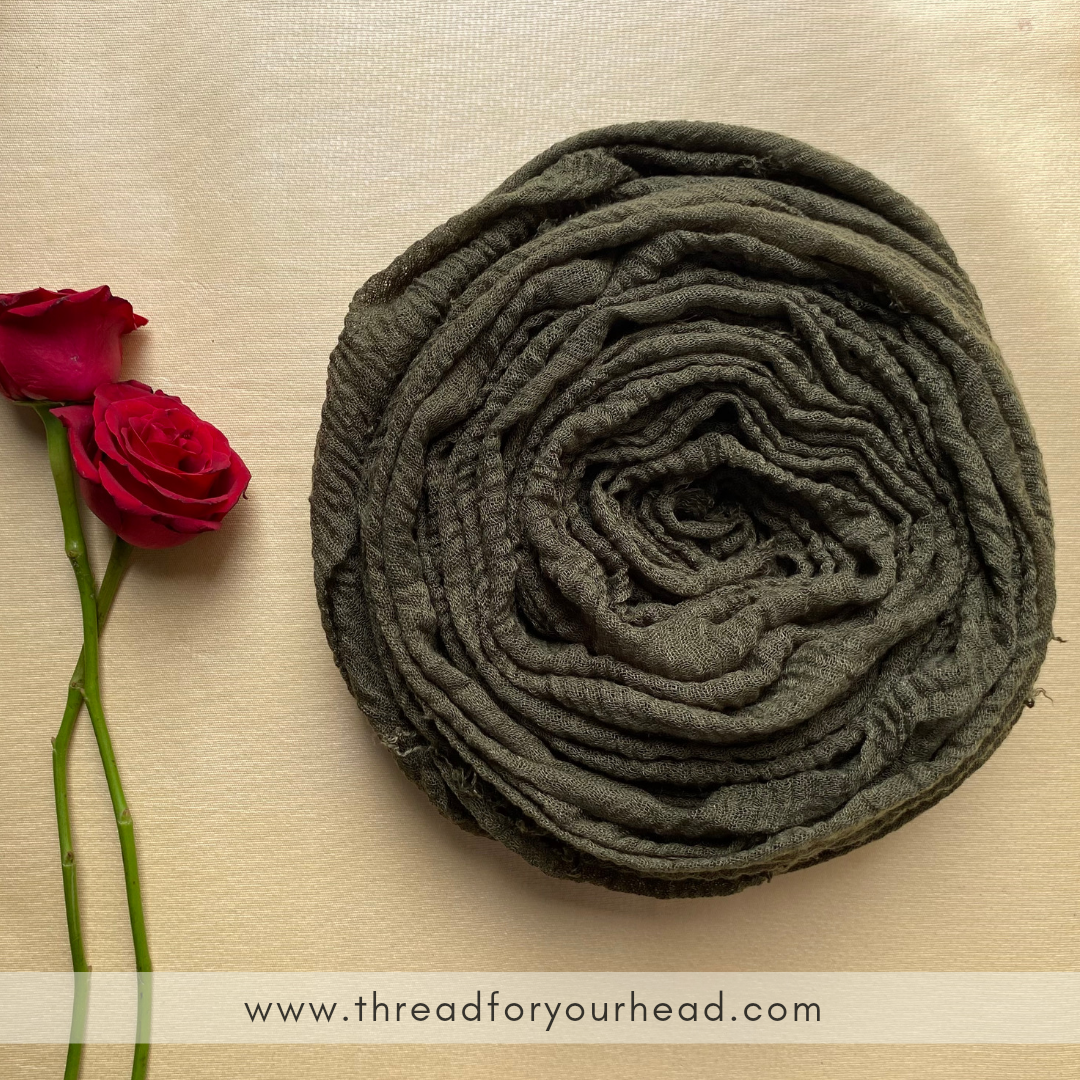 Crinkled cotton hijab- olive green