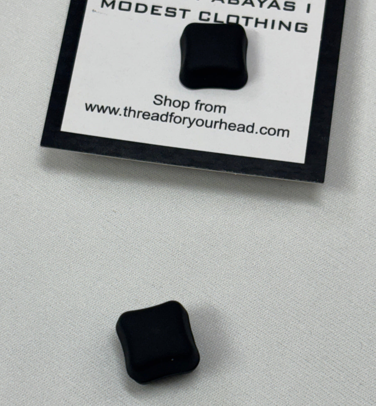 Hijab Magnet- square black