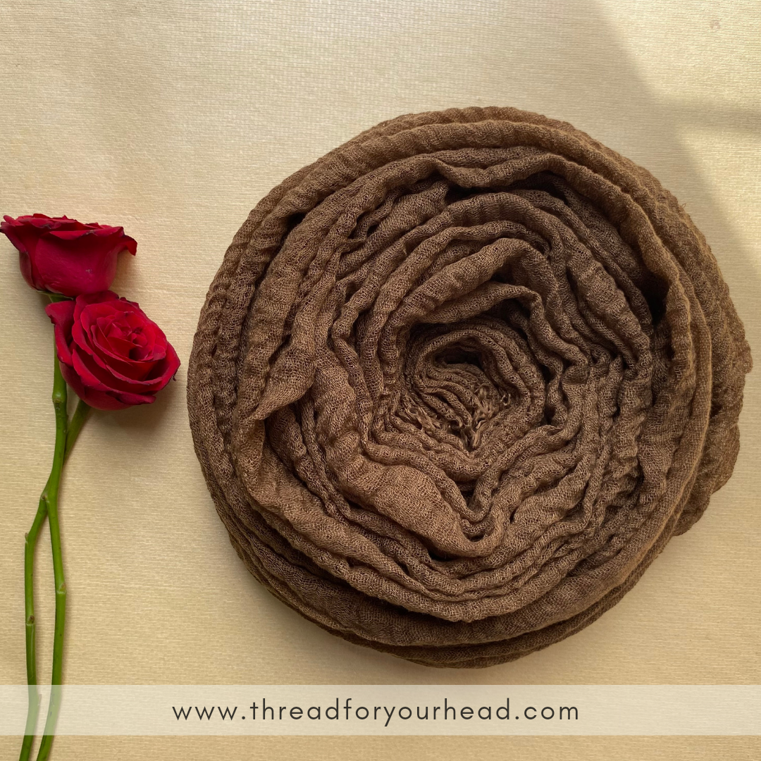 Crinkled cotton hijab- dark brown