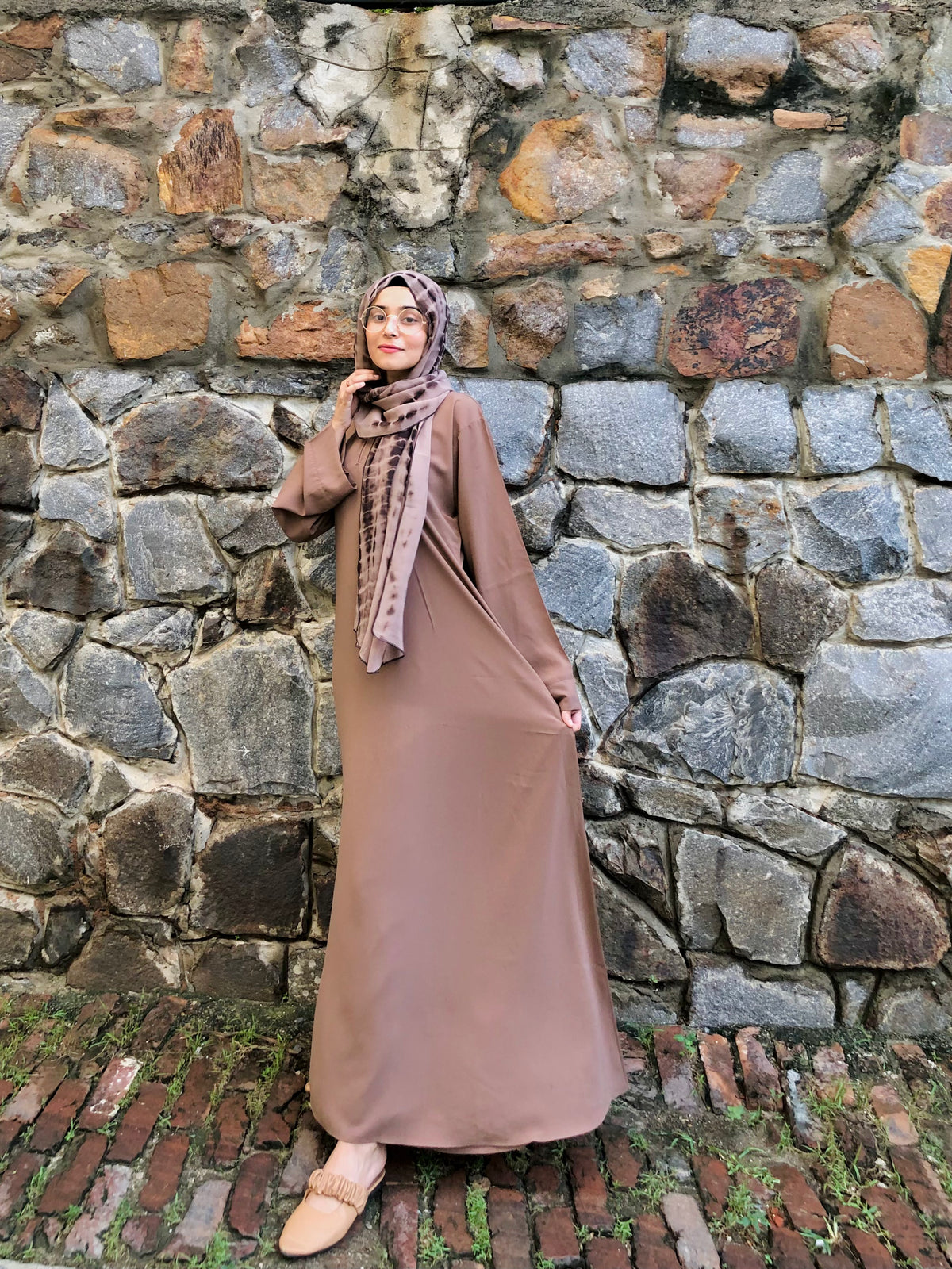 True grey basic abaya