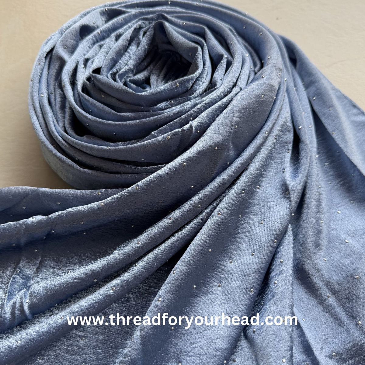 Medium blue - bubble satin diamond